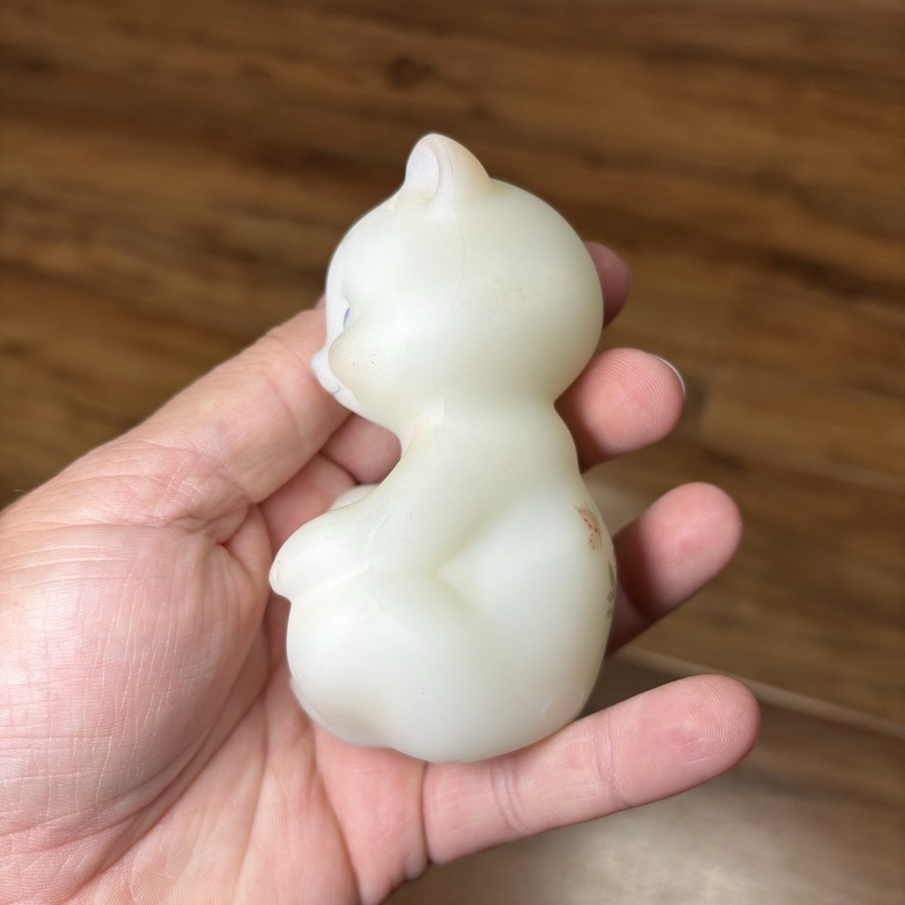 FENTON hand‎ painted ART GLASS OPAL SATIN SITTING BEAR FIGURINE FLORAL gorgeous! - Picture 2 of 6